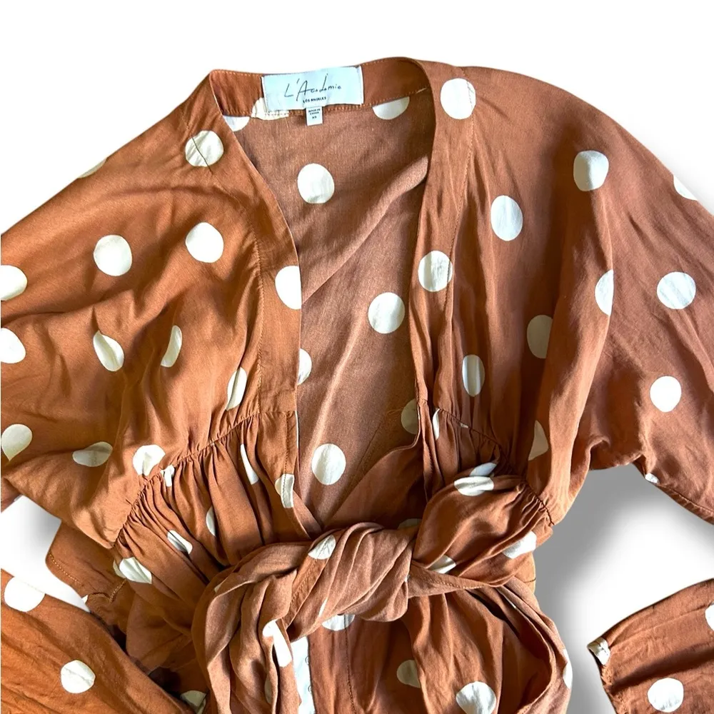 L’ACADEMIE THE LYDIE TOP in Rust & Ivory Polka Dot Size XS Revolve Wrap Top - Image 4