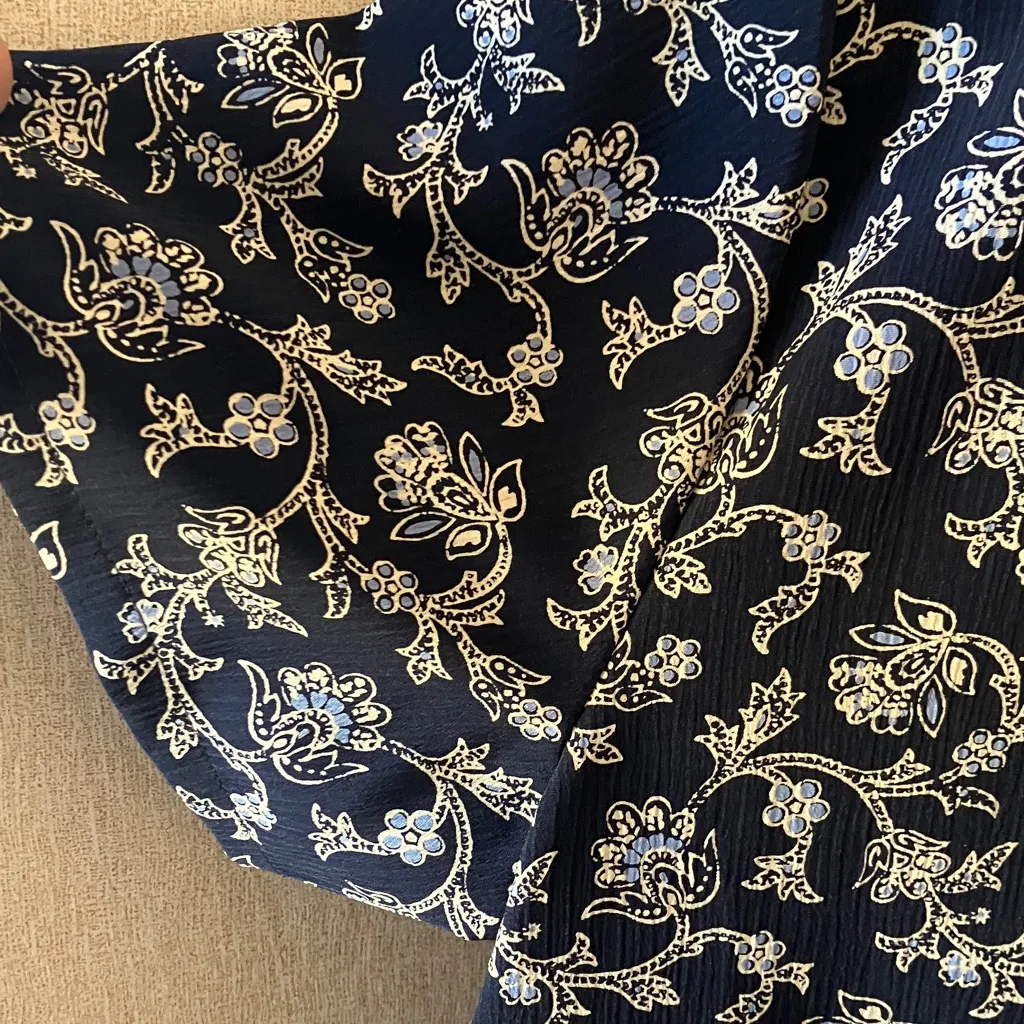 Villager  Floral Top large - Image 4