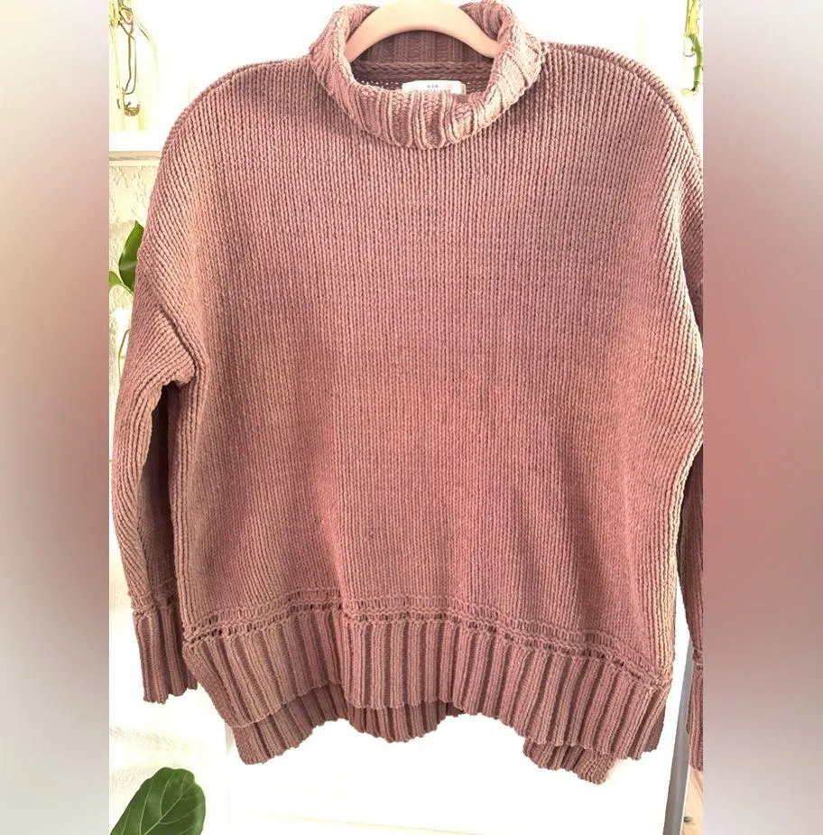 New directions mauve pink mock neck. - Image 3