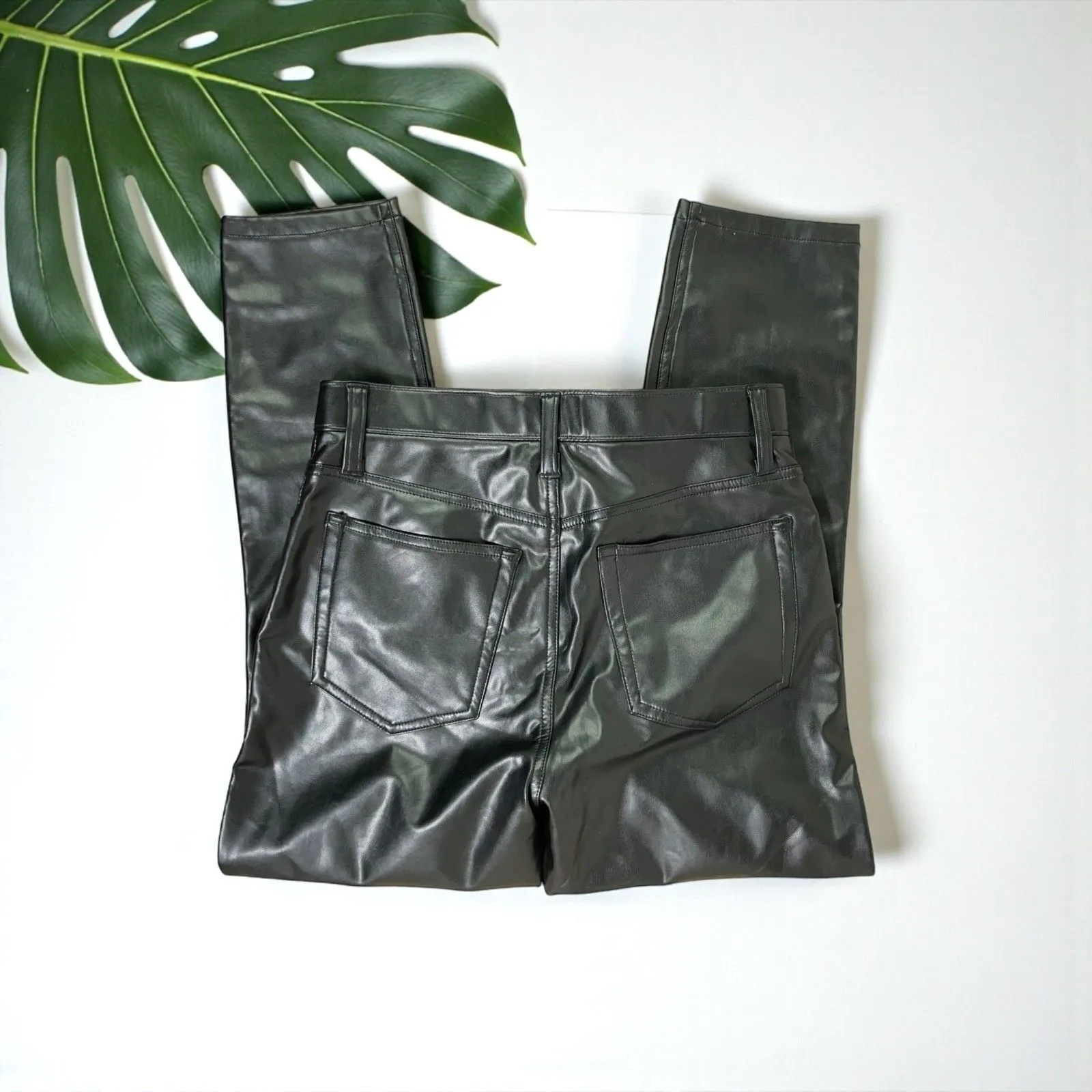 🆕 Abercrombie & Fitch Skinny High Rise Pants in Vegan Leather - Image 10