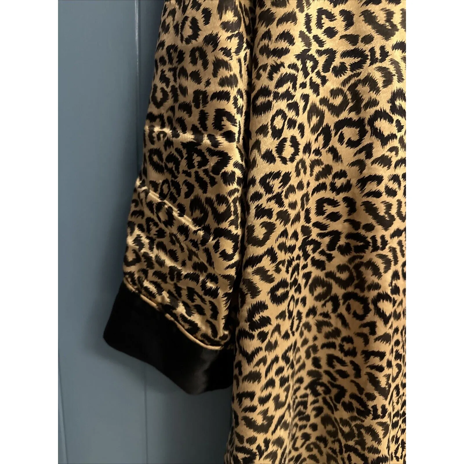 CABERNET Leopard Animal Print Silky Button Down Nightgown Size M Nightshirt Size M - Image 5