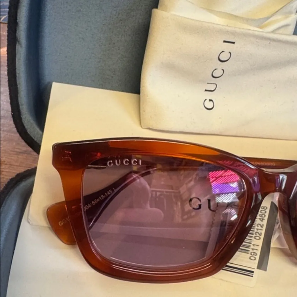 Gucci Women's Sunglasses in Orange and Pink - Image 8