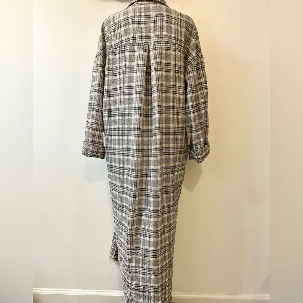 Leo Button Down Size Small - Image 10