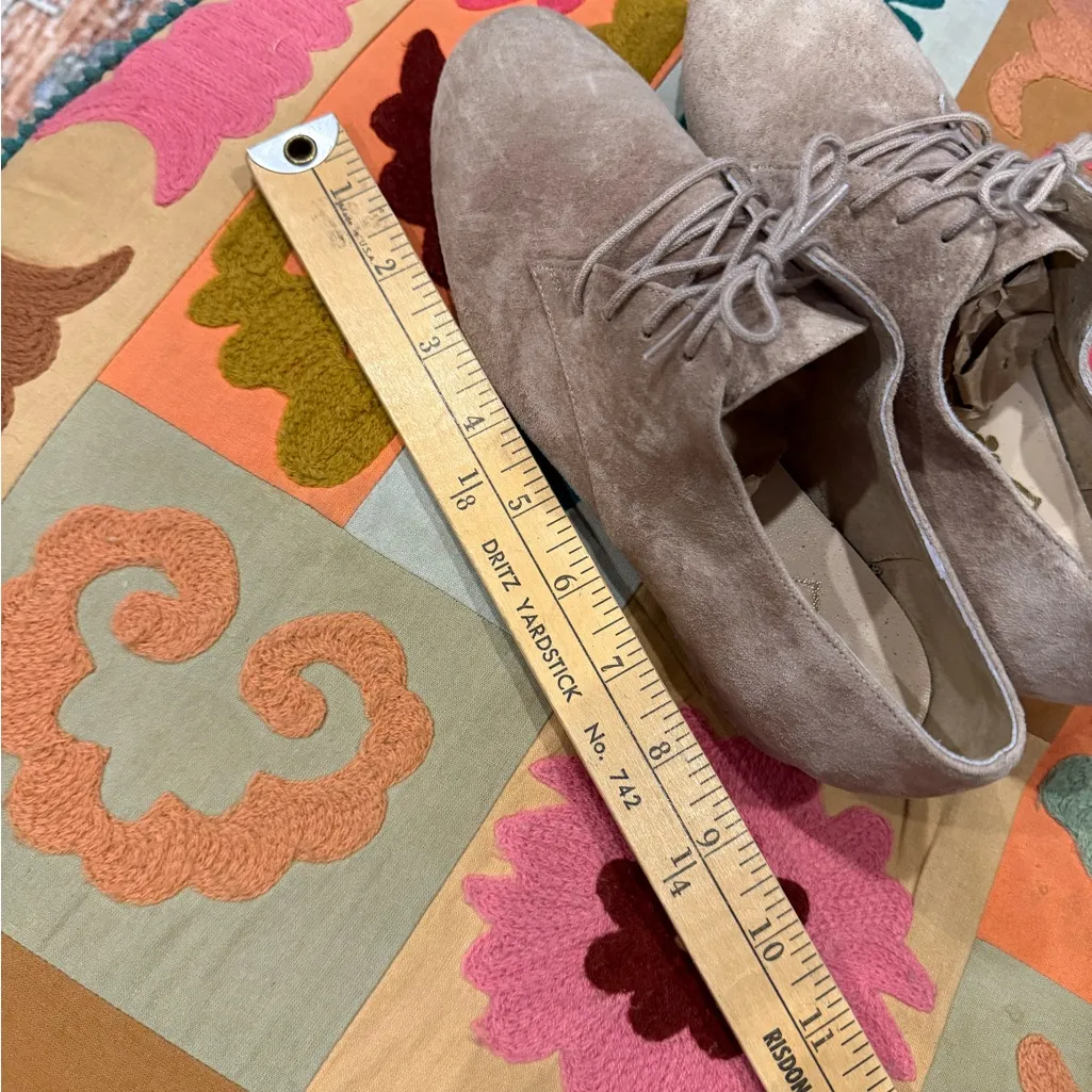 Two Stepper Beige Suede Lace - Image 2