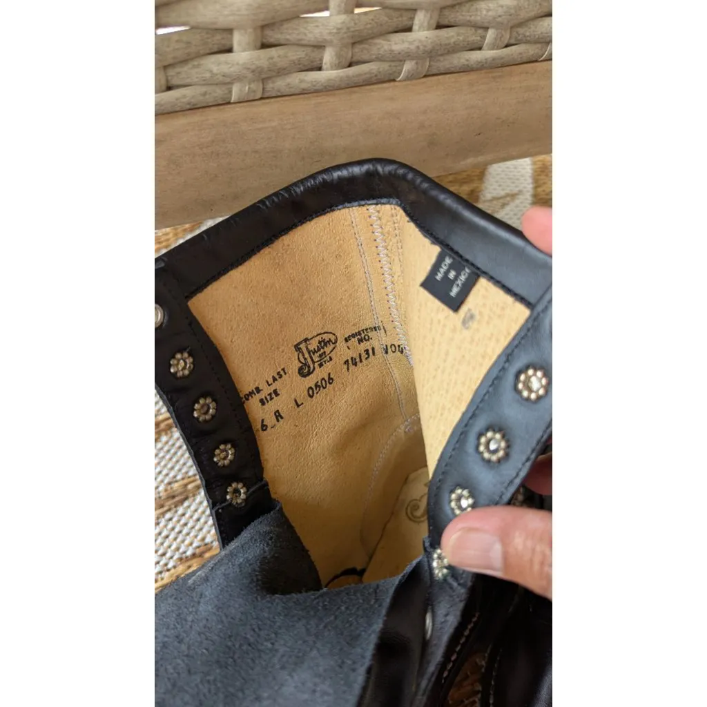 Women's Justin Black Leather Lace Up Boots with Brown Soles Size 6 - Image 8