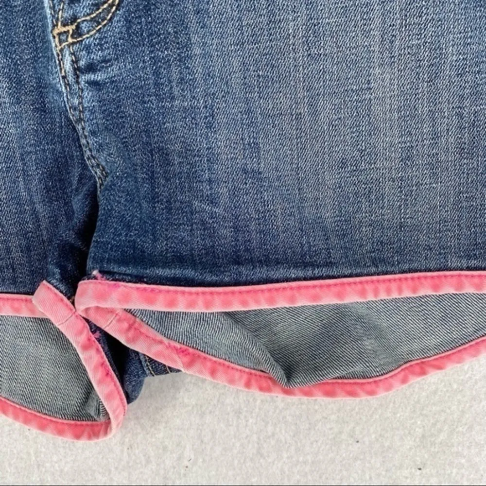 Rock & Republic‎ Stretch Medium Wash Denim Shorts Pink Trim Size 8 - Image 3