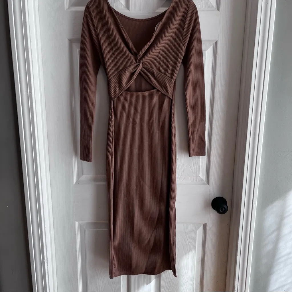 Antistar Chic Long Sleeve Brown Dress Bodycon Fall Minimalist Neutral Medium - Image 9