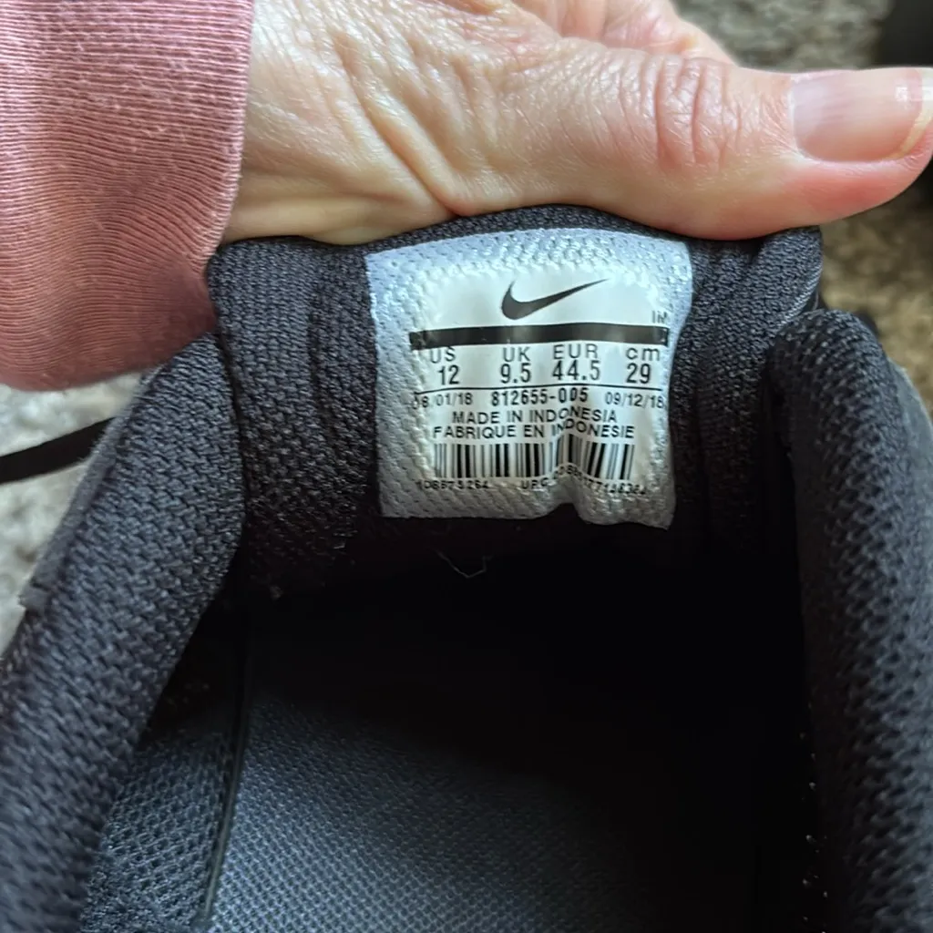 Nike Women's Tanjun Sneakers size 12 - Image 5