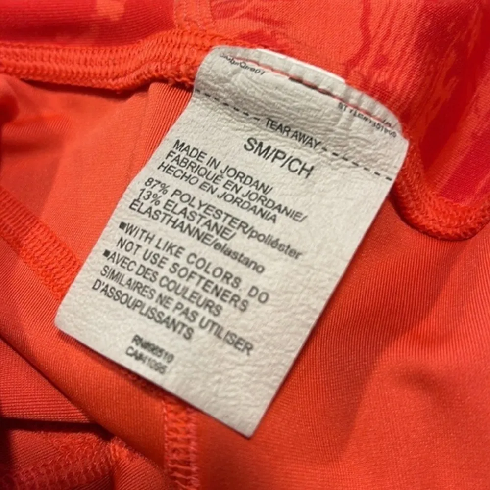 Under Armour FIRE Red Orange Project Rock Capri Leggings Size Small EUC #7067 - Image 6