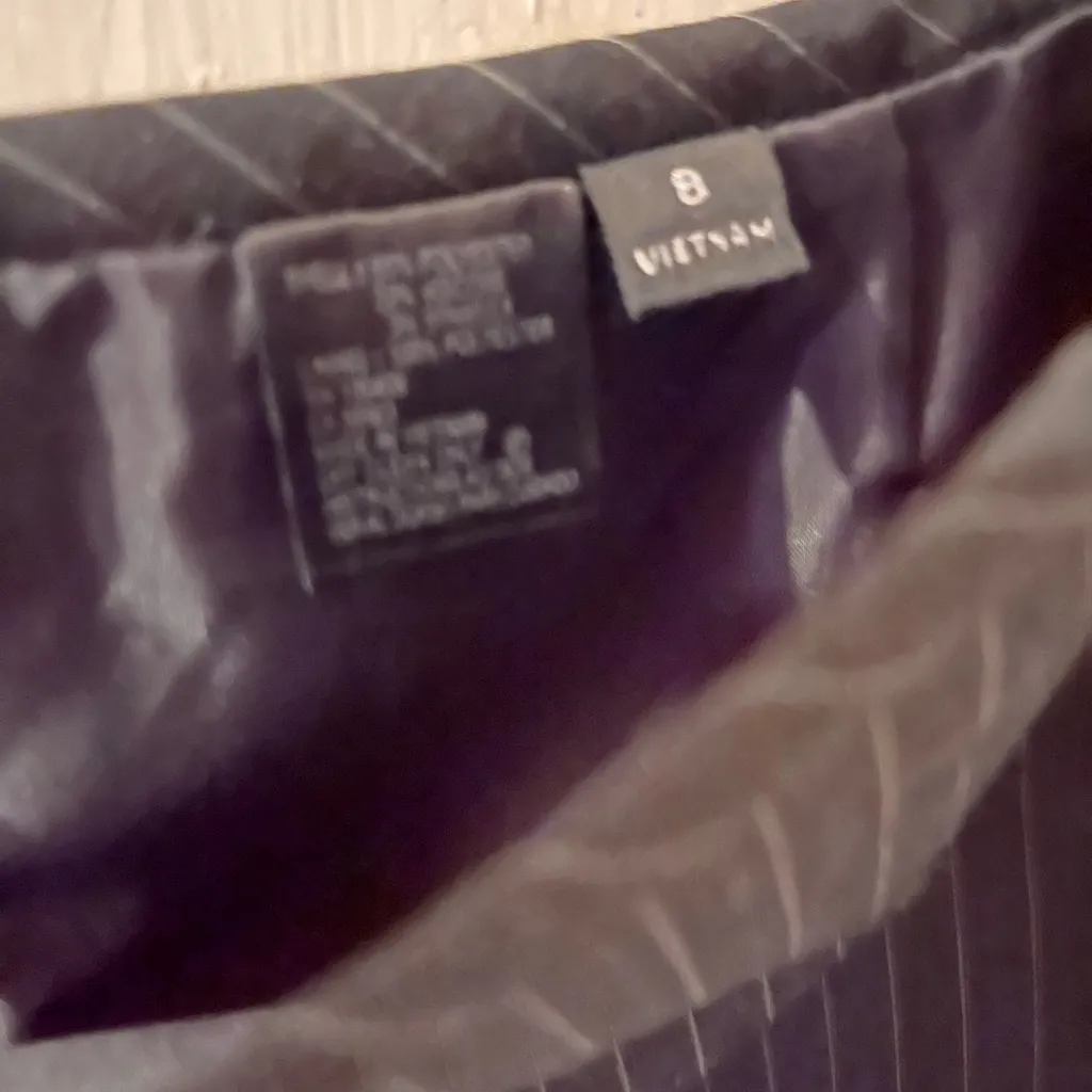 gray Pinstripe Blazer and Skirt Suit set by Tahari Size 10 - Image 6