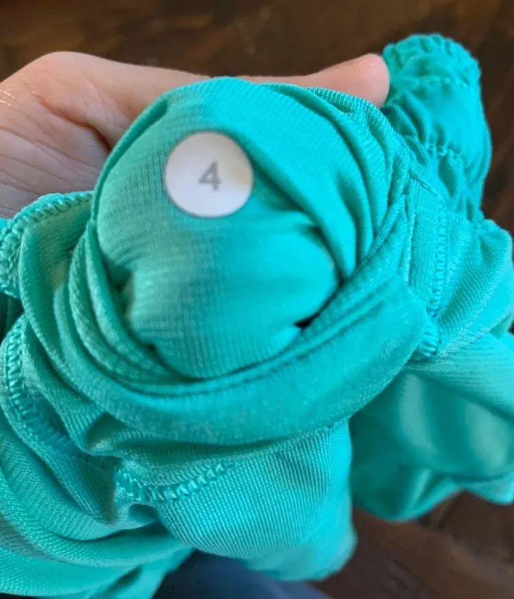 Lululemon 2.5 Shorts  - Image 4