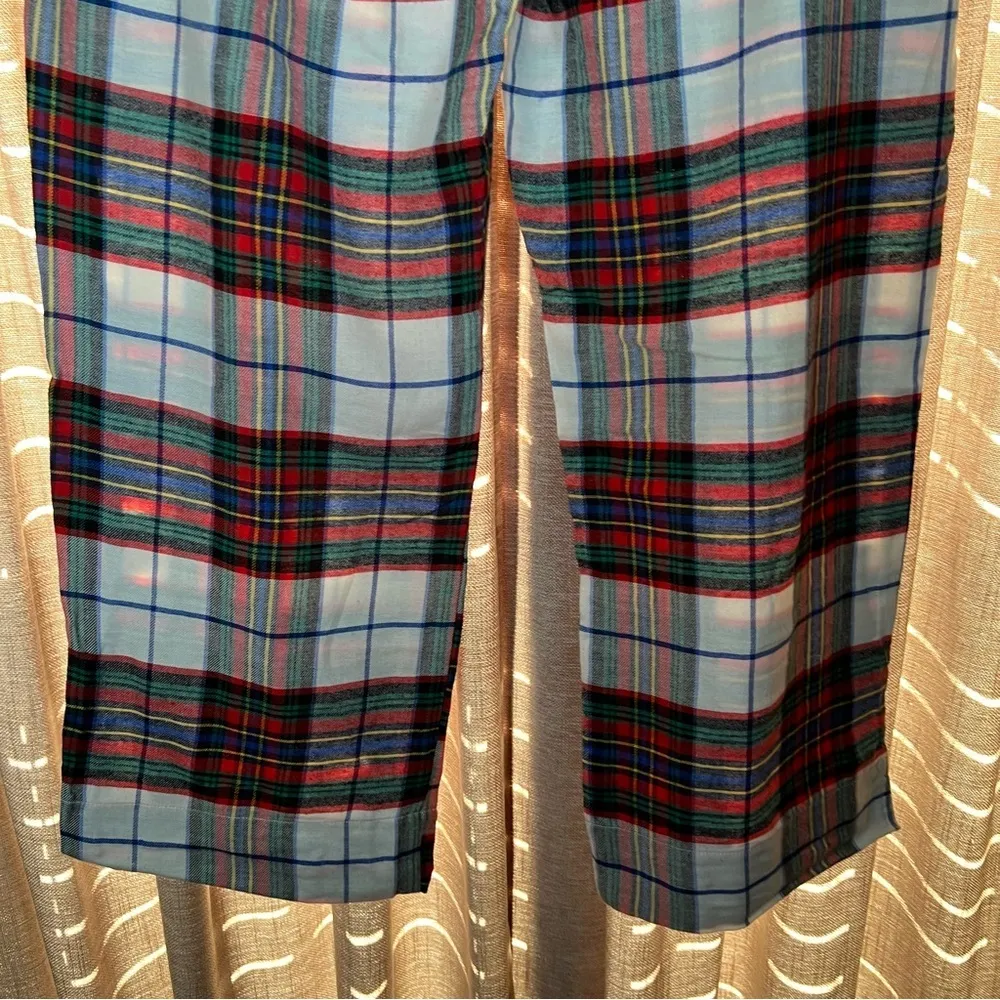 LOVE By Gap Red Plaid Flannel Pajama Two Piece Set Size Medium - Image 9