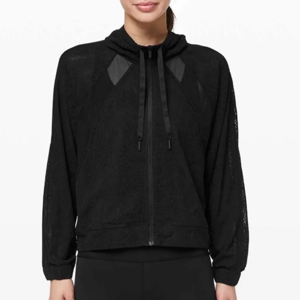 LULULEMON Jacket GIFT STACK In Depth Black Mesh Panel Jacket + 2 extra pieces! - Image 6