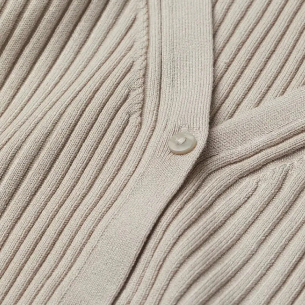 nwot h&m rib-knit cardigan light beige button up top long sleeve xs - Image 2