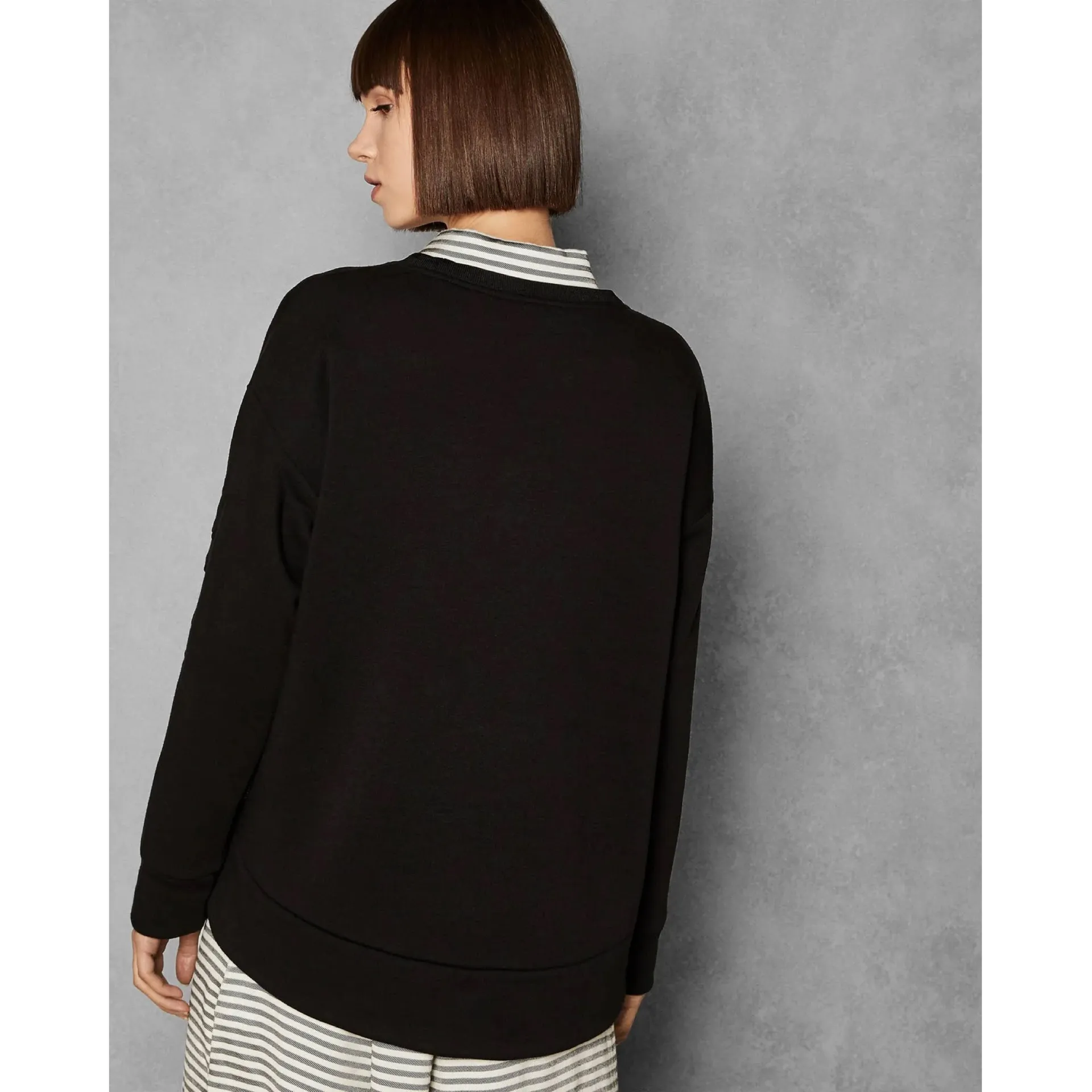 London Lolii Black Logo Sweatshirt - Image 2