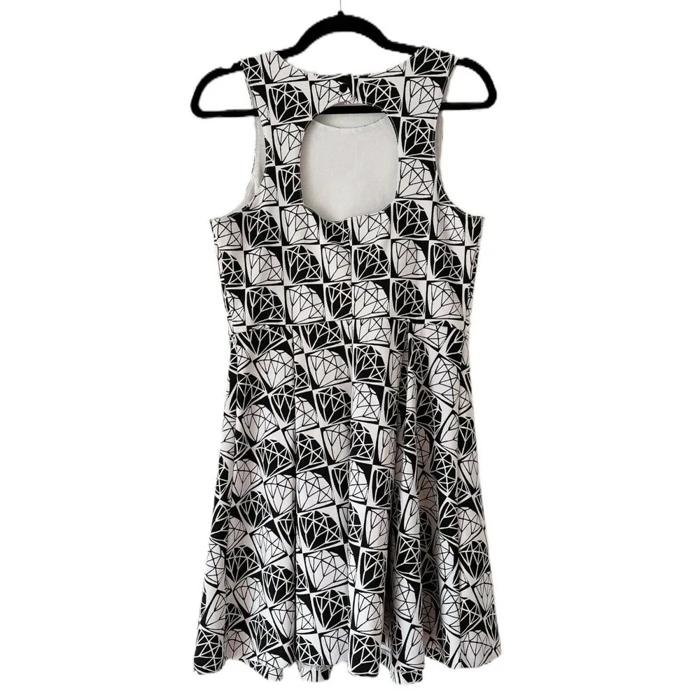 Nanette Lepore L’amour Diamond Print Fit & Flare Knee Length Dress Size Large - Image 2