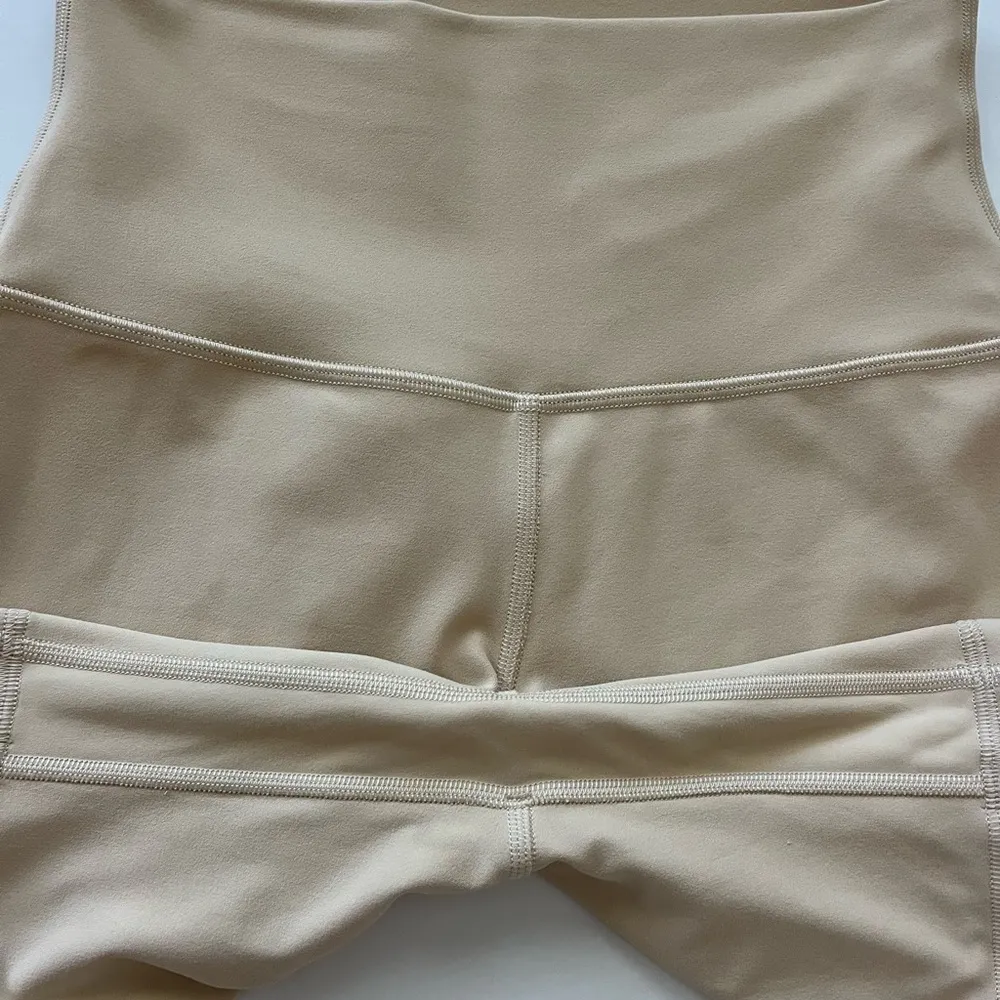 lululemon athletica Align High-Rise Short 6” in Prosecco -Size 4 - Image 5