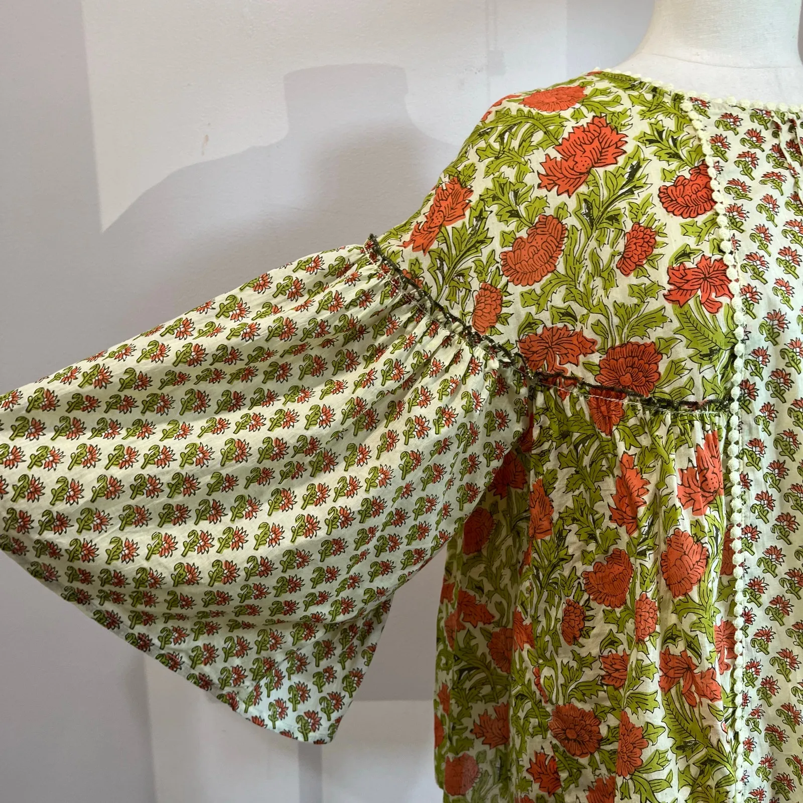 Rachel Zoe Women's Boho Top Pleated Floral Bohemian Blouse Relaxed Fit Sz L - Image 5