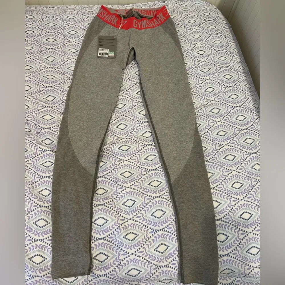 NWT Gymshark flex leggings light grey marl sherbet pink - Image 4