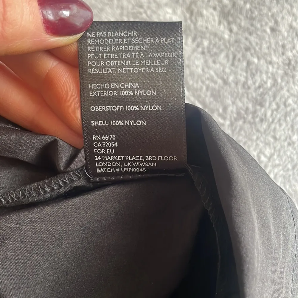 NWOT URBAN OUTFITTERS High Rise Wind Breaker Joggers Size M - Image 9