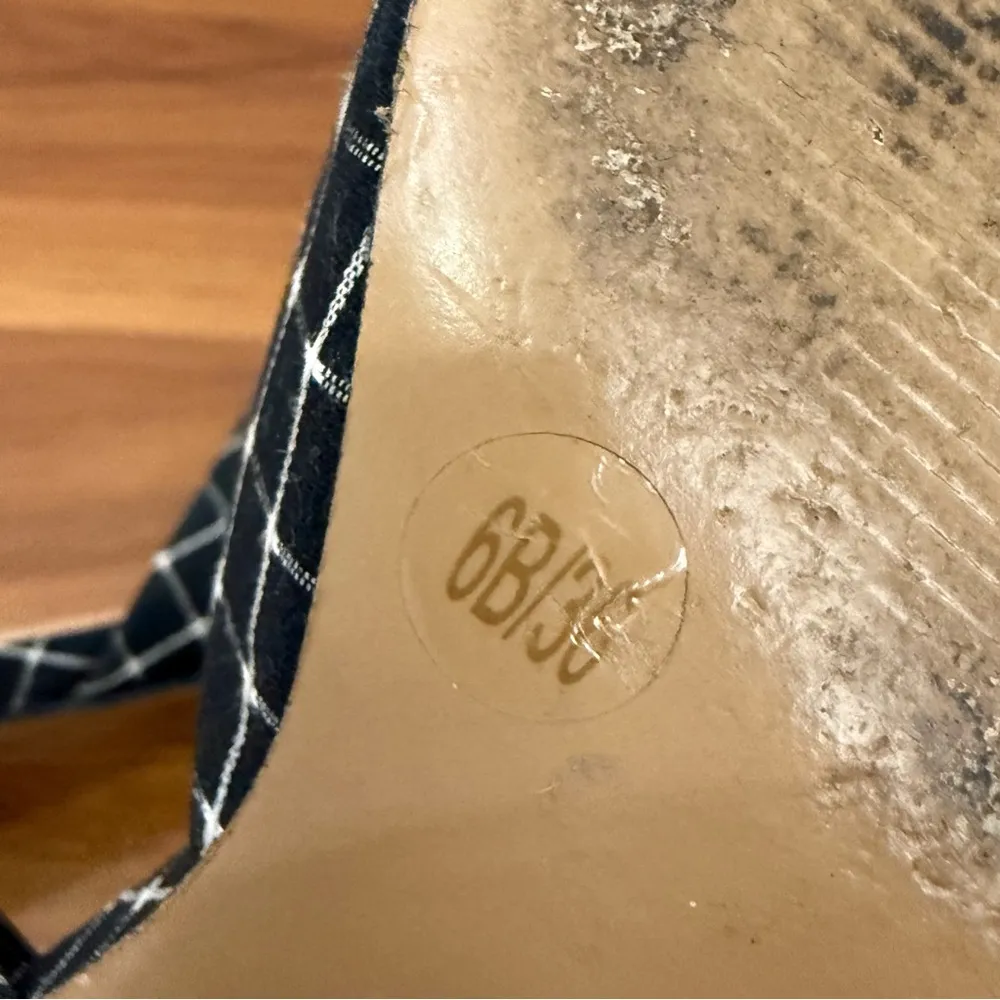 SOLE SOCIETY Olyvia Midnight Blue Grid Pointed Toe Ankle Strap Kitten Pumps Sz 6 - Image 14