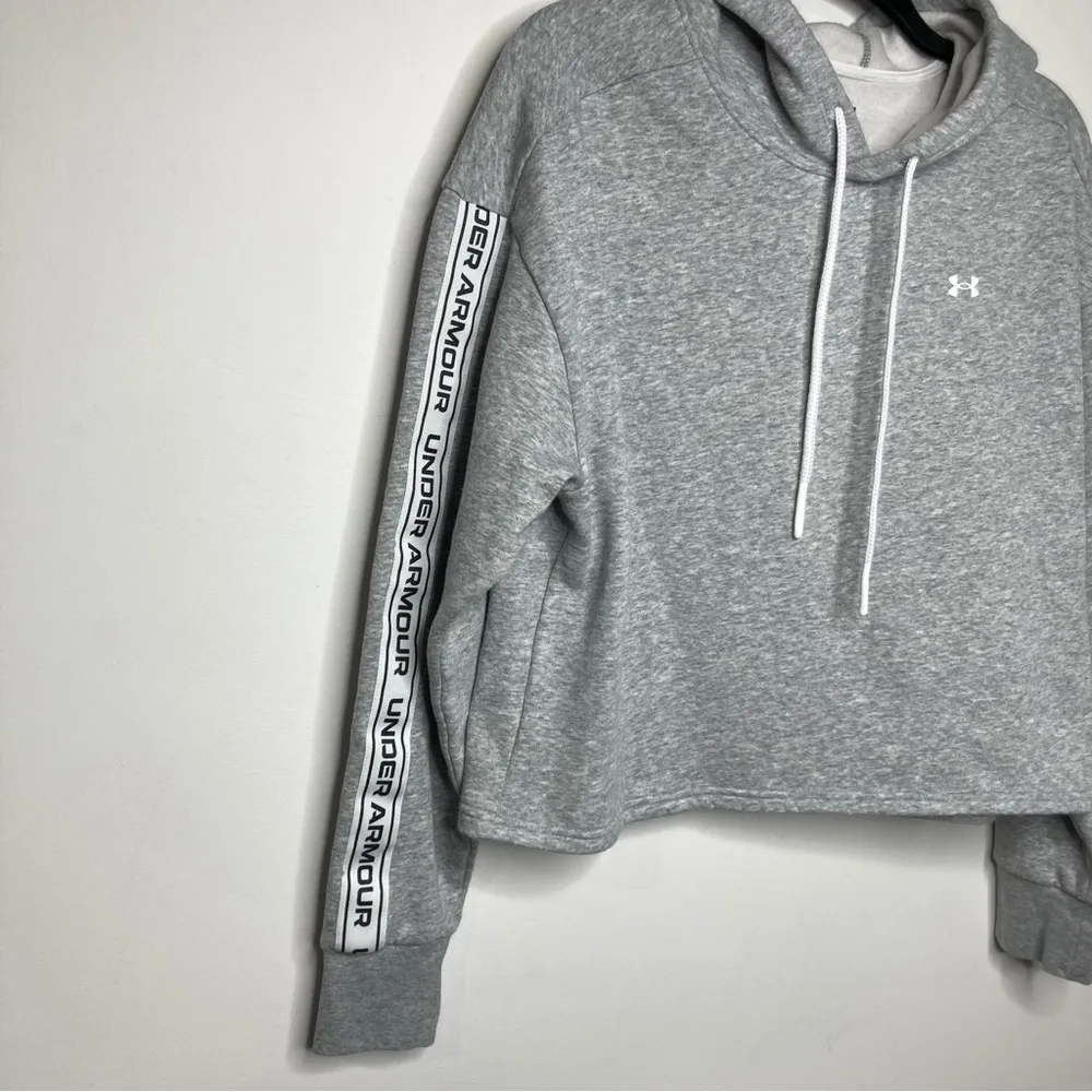 Under Armour Rival‎ fleece hoodie size medium - Image 4