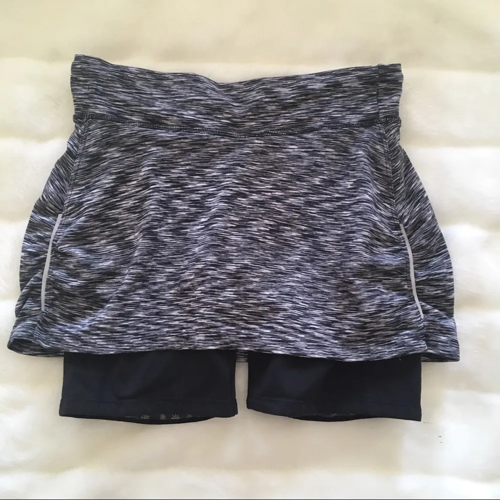 ATHLETA Black Contender 2-in-1 Short Skort XS - Image 3