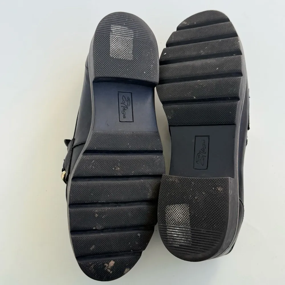 Black shoes Gold Slip-On Loafers with Chain luxury Detail size 8.5 - Image 7