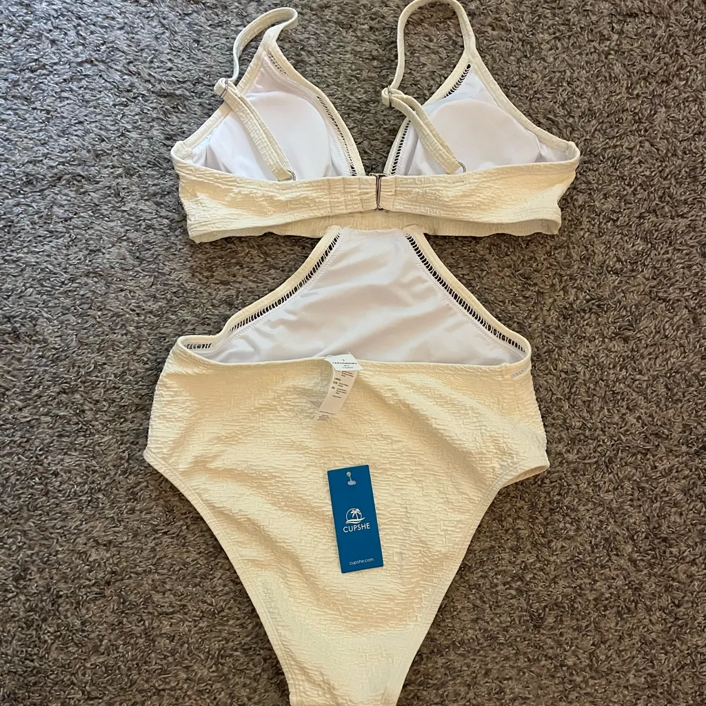 Cupshe NWT White Textured One-Piece Swimsuit - Image 7