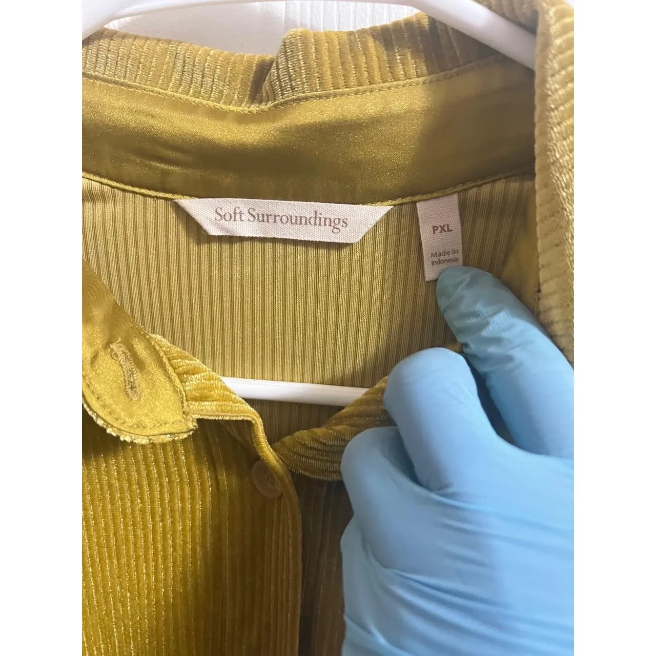 Soft Surroundings Velvet Boyfriend Tunic Shirt Womens PXL Yellow Gold Button Up - Image 6