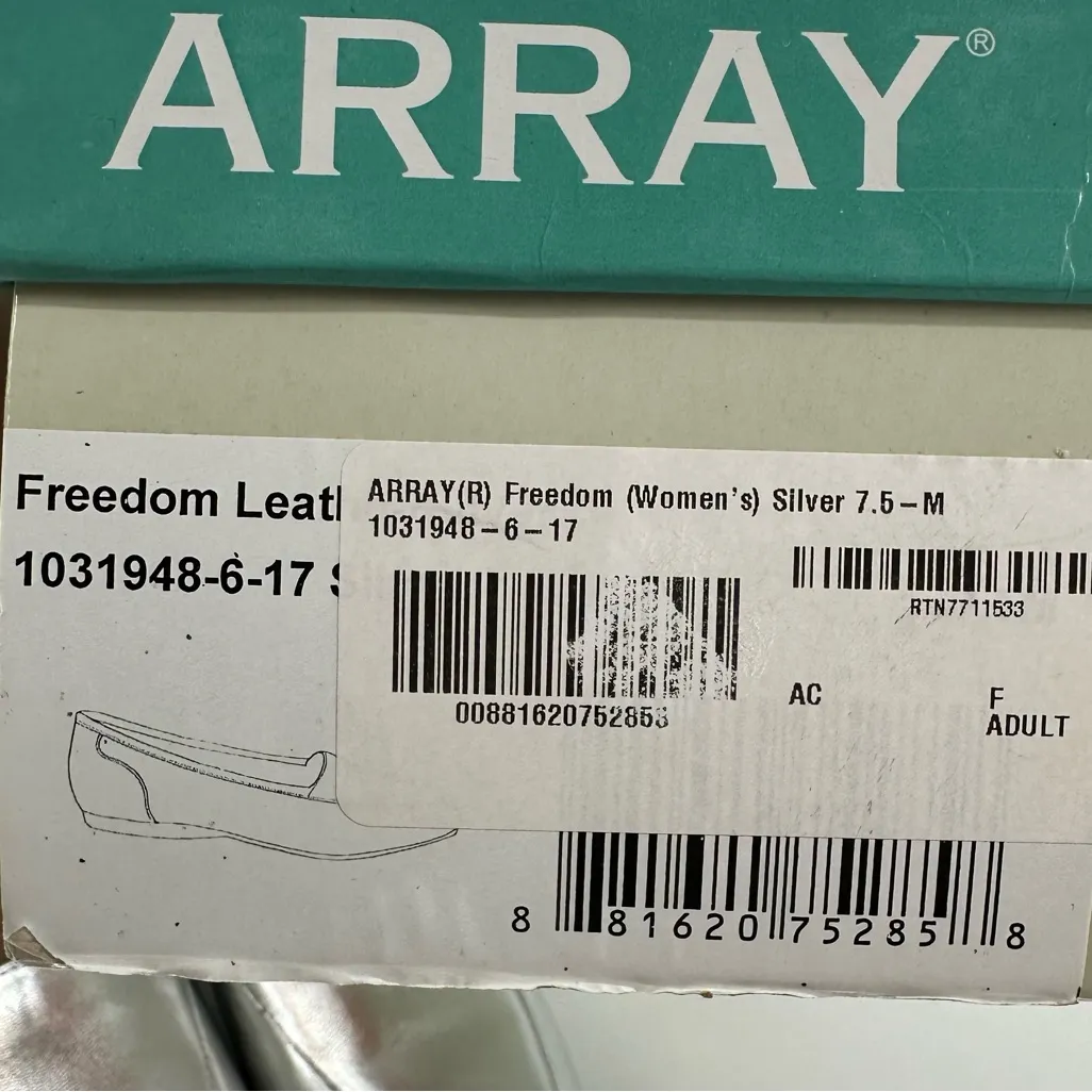 Array Freedom Leather Flats size 7.5 Metallic Slip - Image 3