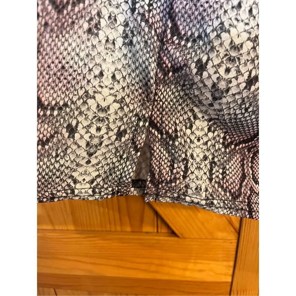 Pretty Little Thing Pink/gray Snake Design 2 Splits in Front Mini Skirt Size 8 N - Image 3