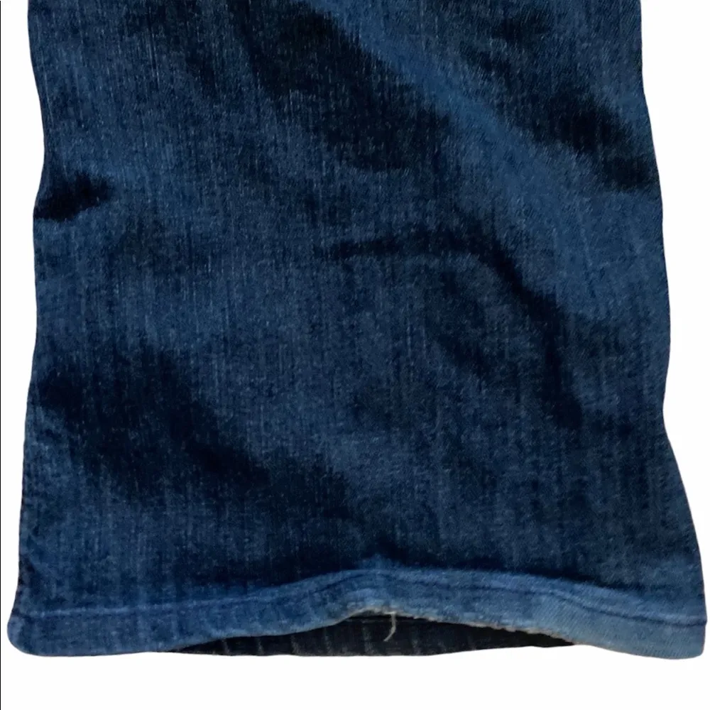 7 For All Mankind Size 29/31 Rhinestone Detail Bootcut A Pocket Jeans. - Image 5