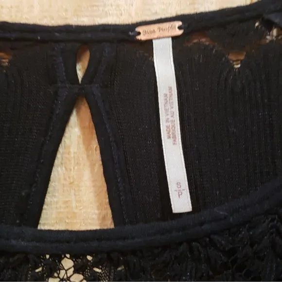 Free People Fire Island Black Crochet Knit Lace Tie Waist Top Size S - Image 2
