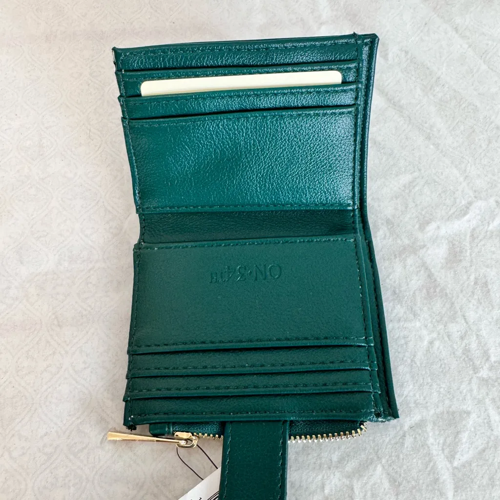 Forest Green Leather Wallet with Gold‎ Clasp - Image 7