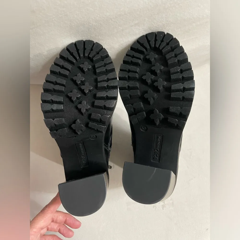 BCBG Pilas Ankle Heel Booties in Black Size 6.5 - Image 10