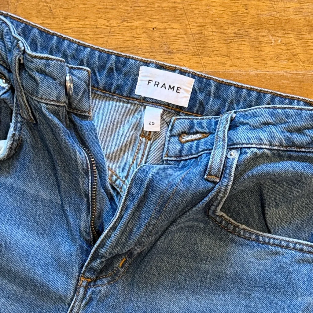 Frame Denim Men's Classic Indigo Straight Jeans - Image 2