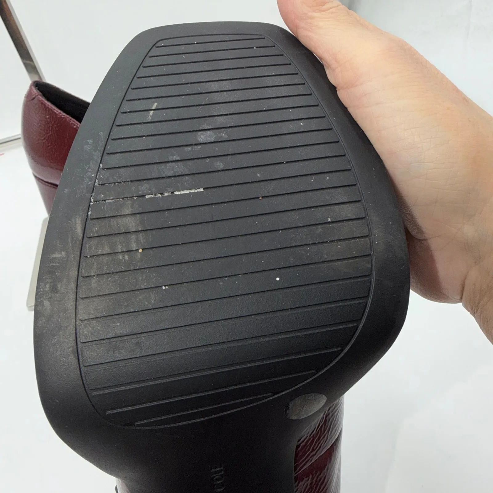 Kenneth Cole Women Burgundy Patent Leather Mary Jane Platform Chunky Heels Shoes - Image 6