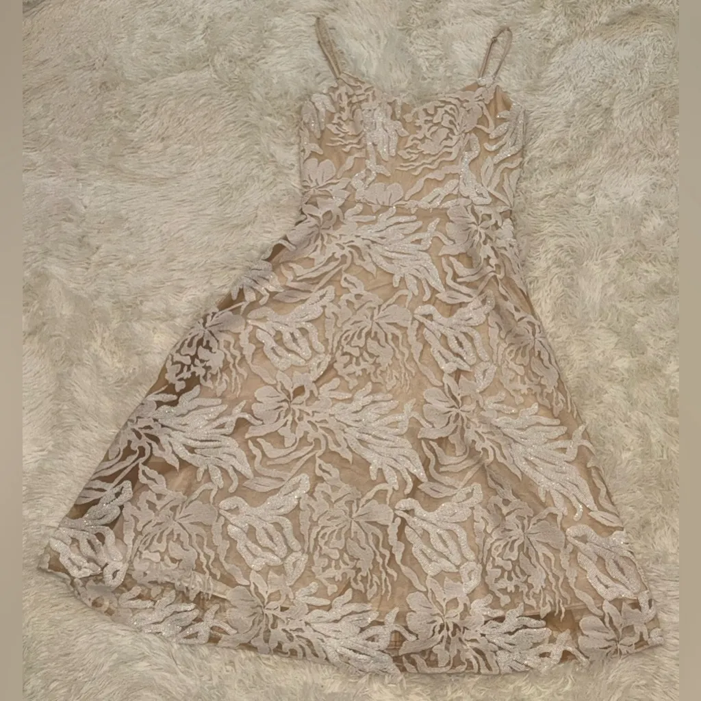 NEW Dress The Population Layla White Sequin fit and flare Dress sz M - Image 5