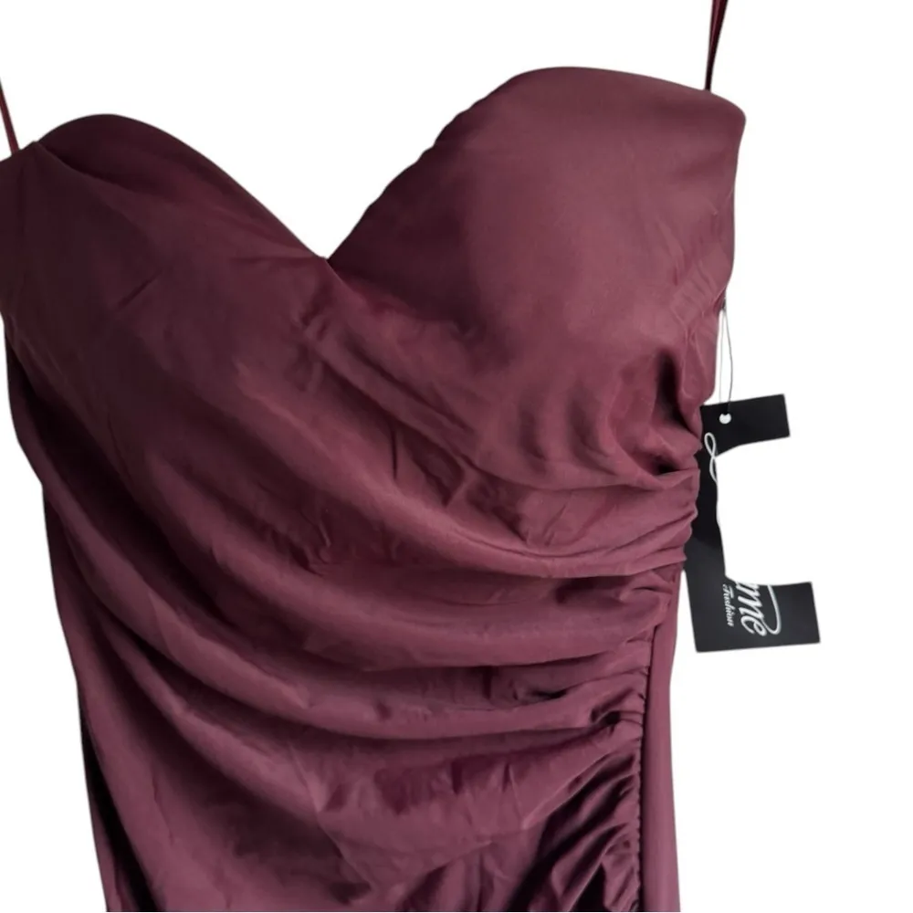 La Femme Prom 30502 Sweet 2 Wine Burgundy Strapless Ruched‎ Maxi Dress Formal - Image 4