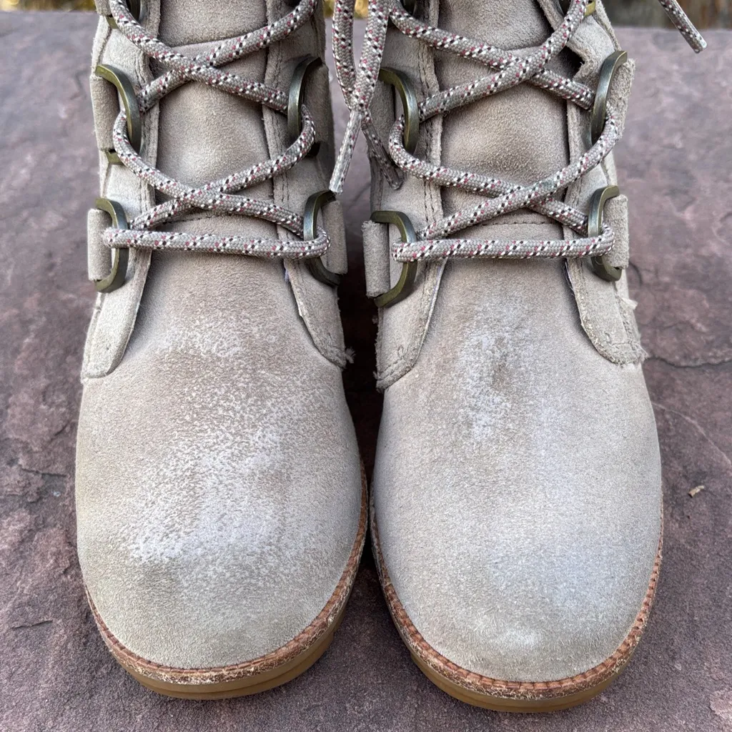 Sorel Cate Size 6.5/37.5 Women's Lace Up Ankle Boots Taupe Tan Suede Leather - Image 12