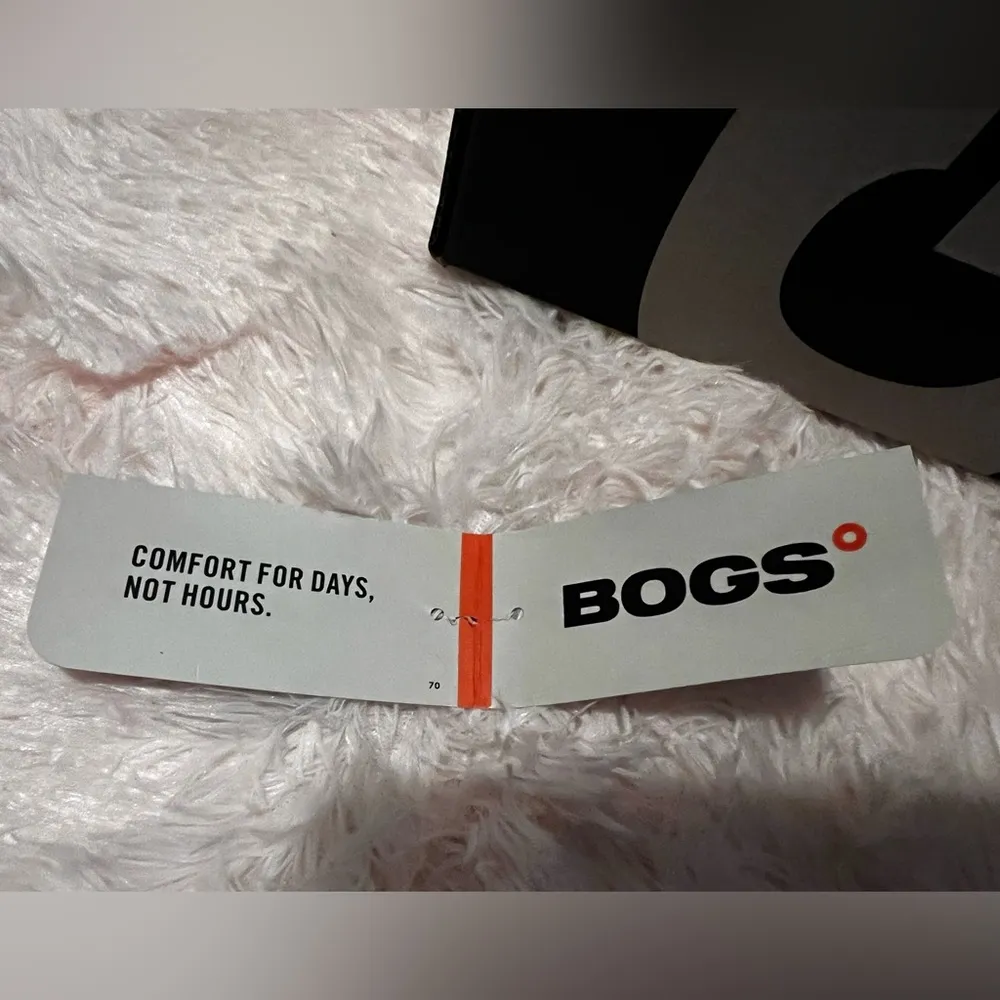 Bogs comp toe size 11 women’s. Nwt but looks like tried on. Probably returned Gray - Image 6