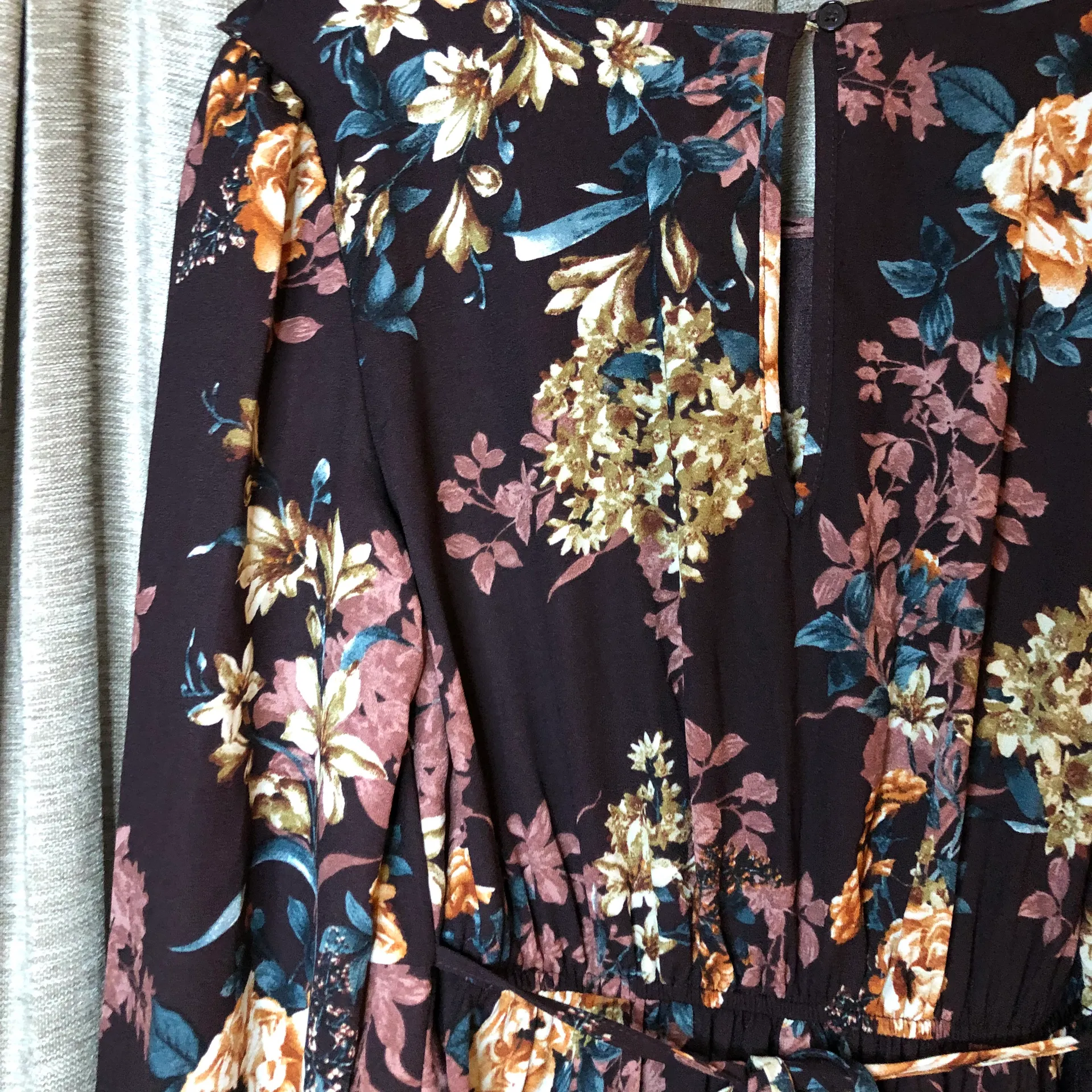 Xhiliration Wine Floral Print Long Sleeve Scoop Neck Ruffle Front Dress Medium - Image 12