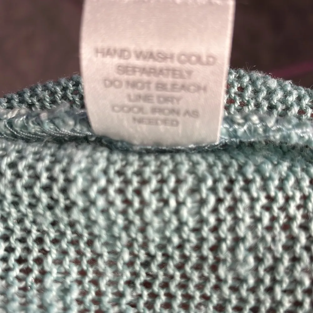 Subtle sparkle ice mint blue lightweight knit crochet half sleeve scoop neck top - Image 7