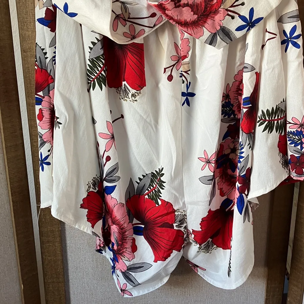 Floral Print tie back romper XL - Image 9