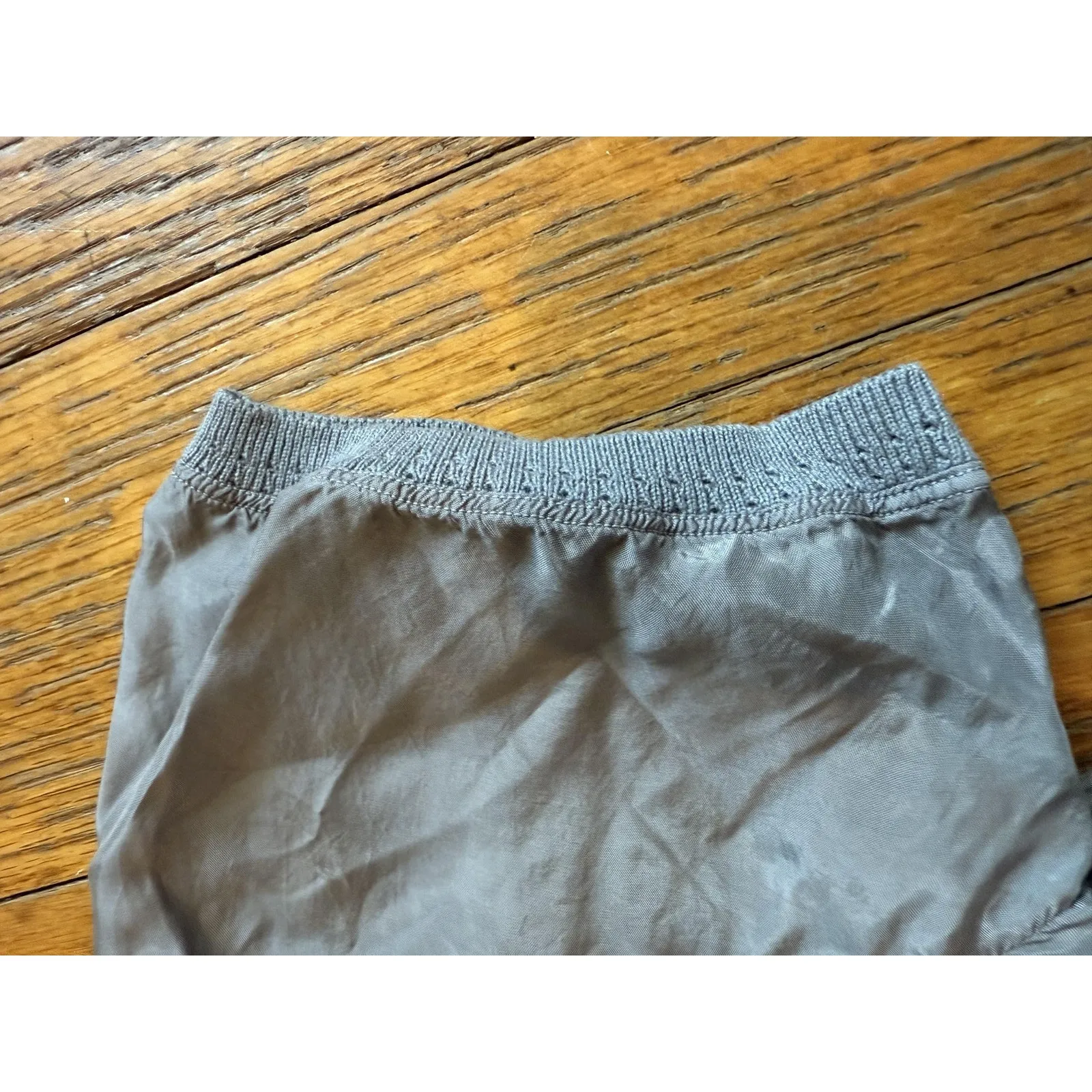 Johnny Was Pete & Greta Shirt Tee Womens Small Gray Cupra Silky PG3185 - Image 5