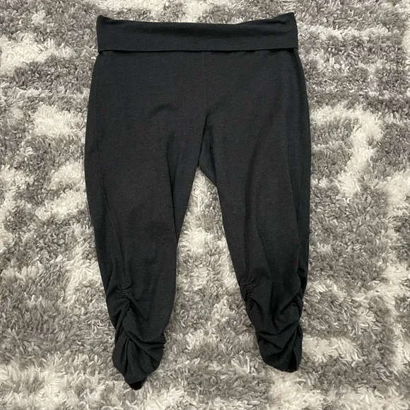 Gap Fit Charcoal Gray Foldover Side Ruched Crop Leggings XL - Image 10