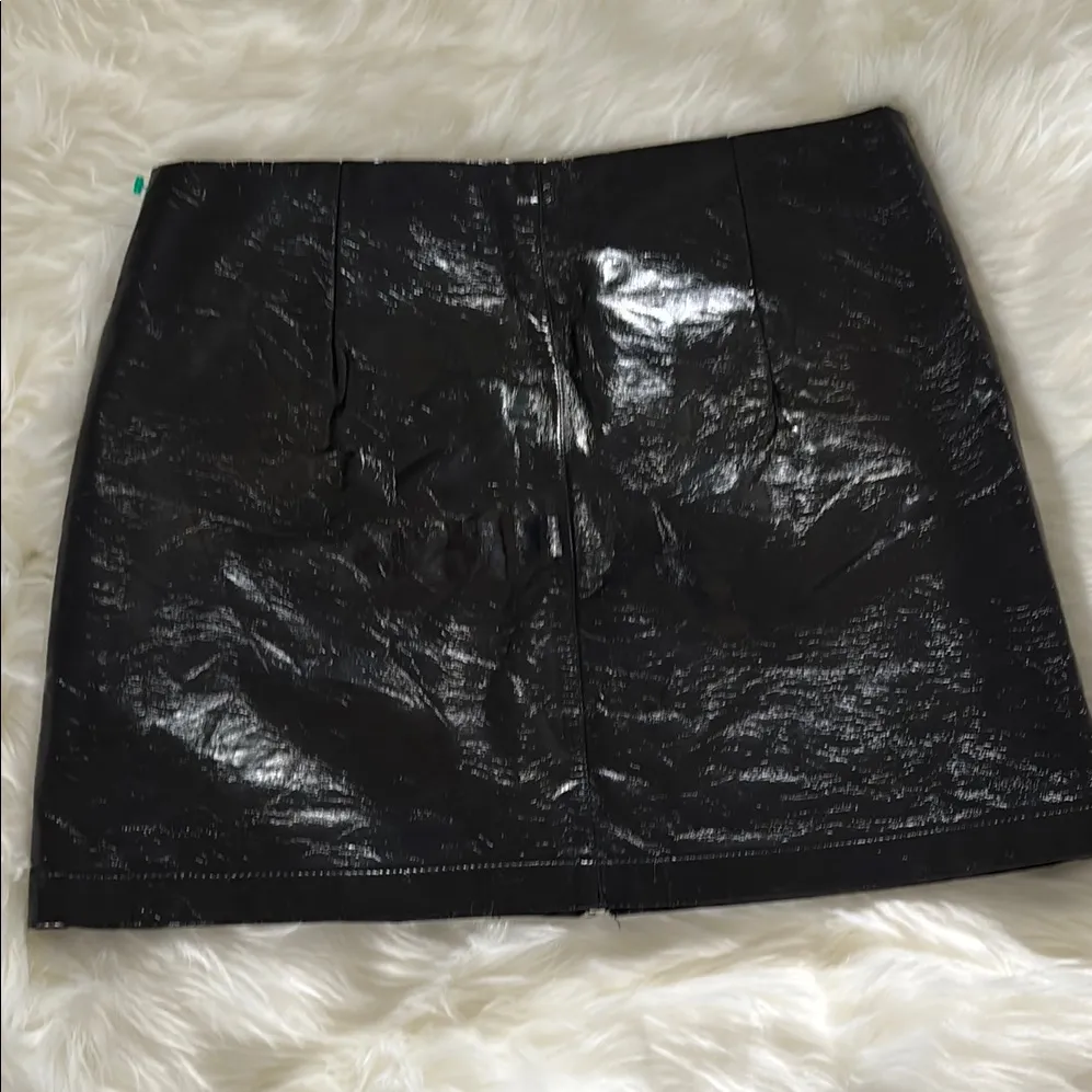 Forever 21 Black Mini Skirt Night Out size Small - Image 3