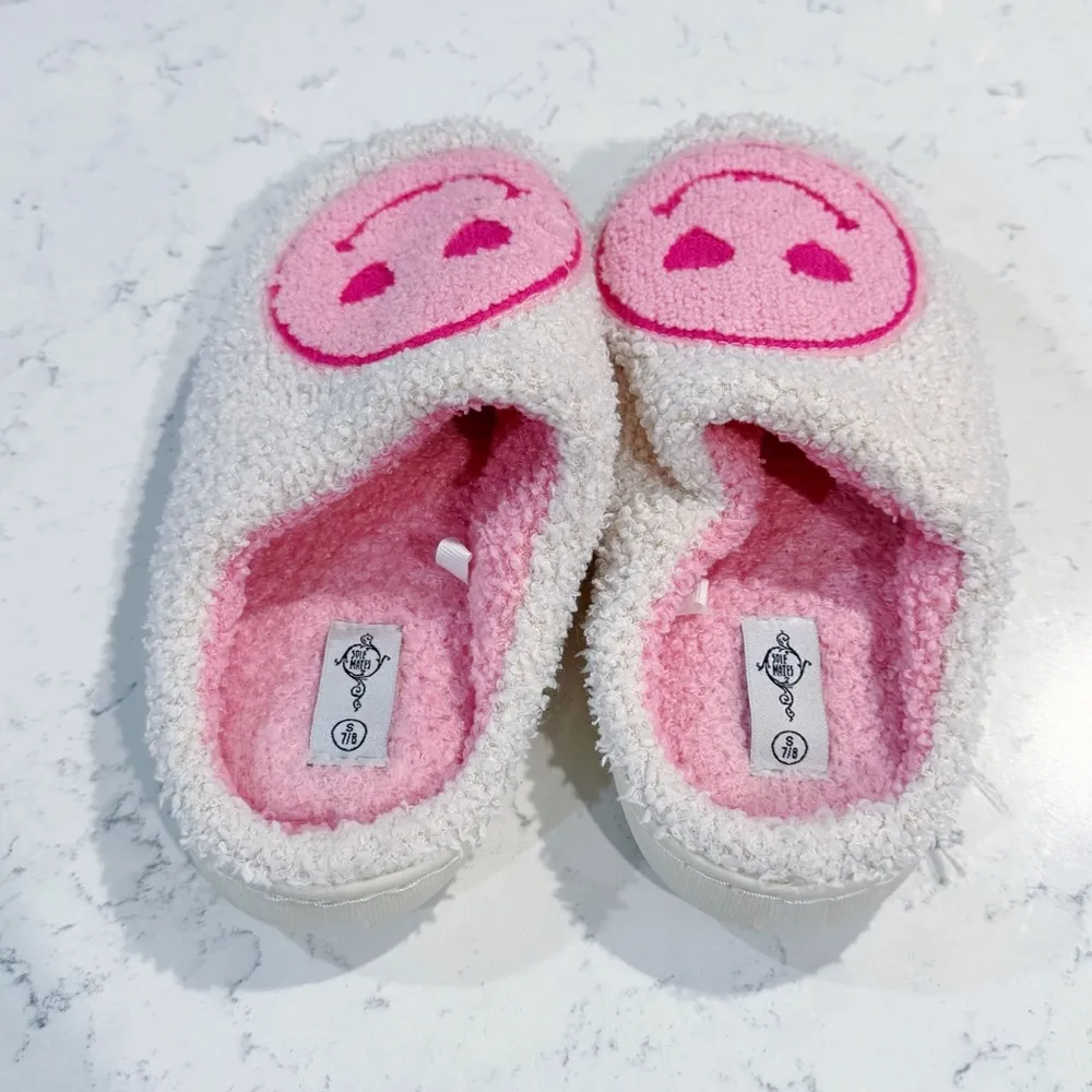 Smiley face pink slippers ✨ Size 7 - Image 2