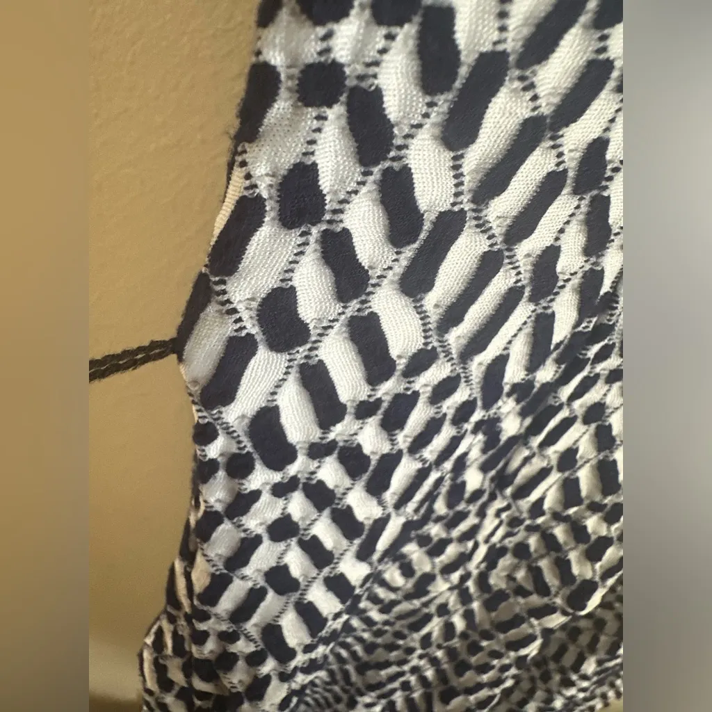 ANNE KLEIN Blue Flutter Sleeve Sheath Dress. - Image 7